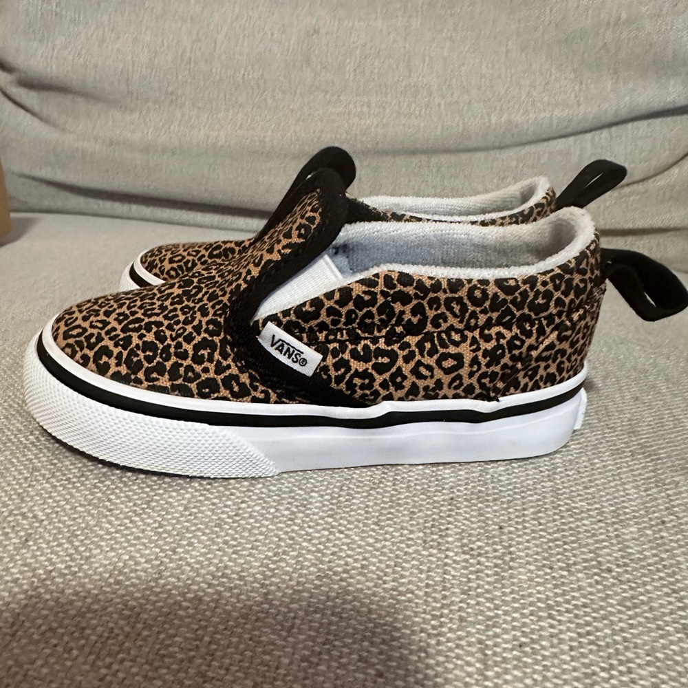 Toddler Vans Asher slip on, leopard, size 6
